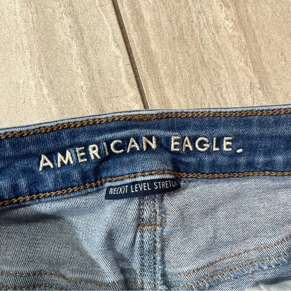 American Eagle Super High Rise Jeggings Distressed Dark Wash Size 2 Stretch - Picture 6 of 9